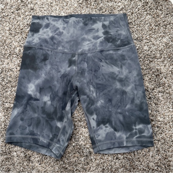 Lululemon Align Shorts - Picture 2 of 7